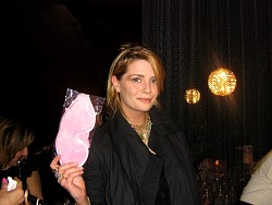 mischa barton with her dream essentials pink sleep mask.jpg